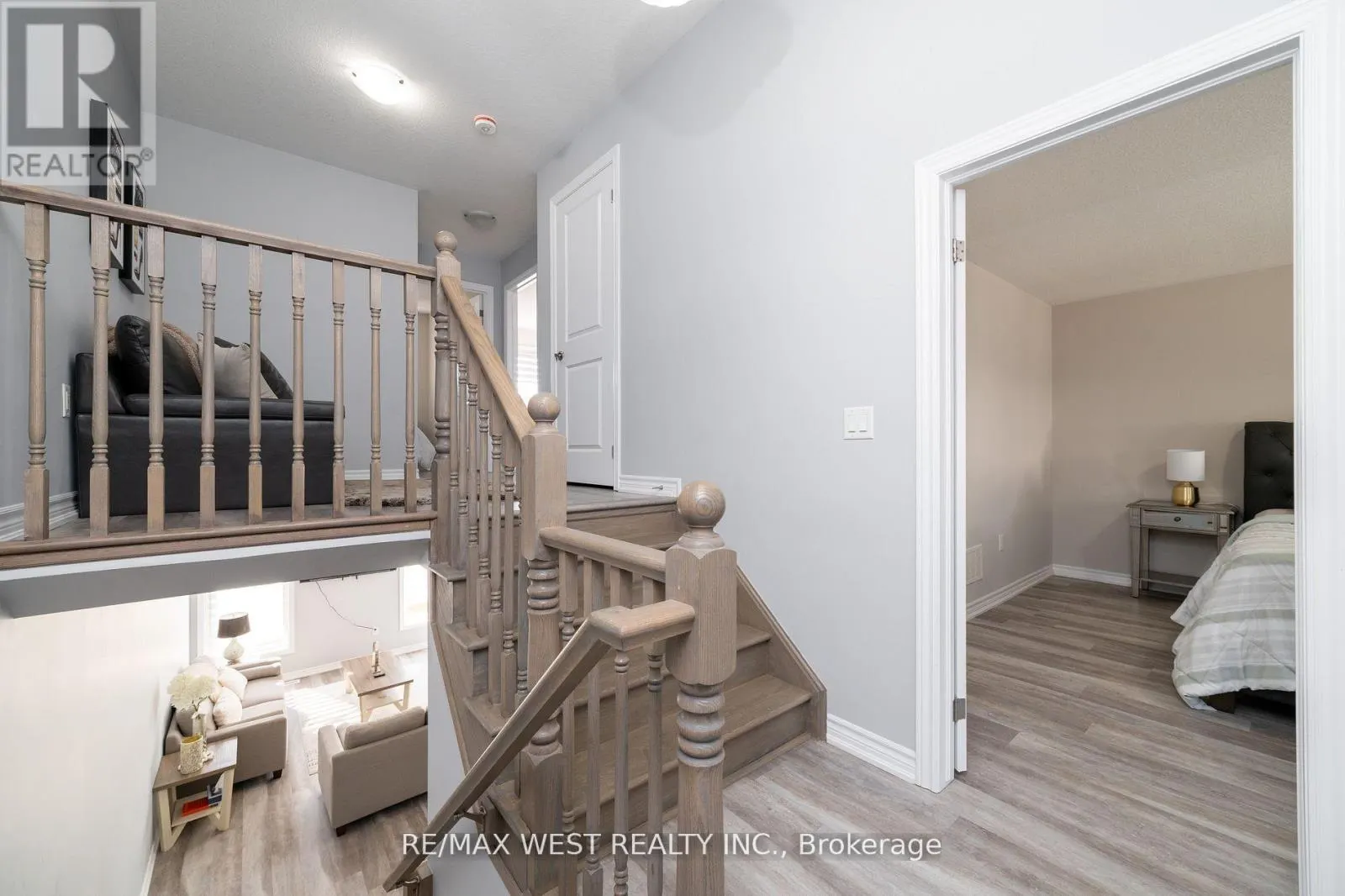 44 - 324 EQUESTRIAN WAY