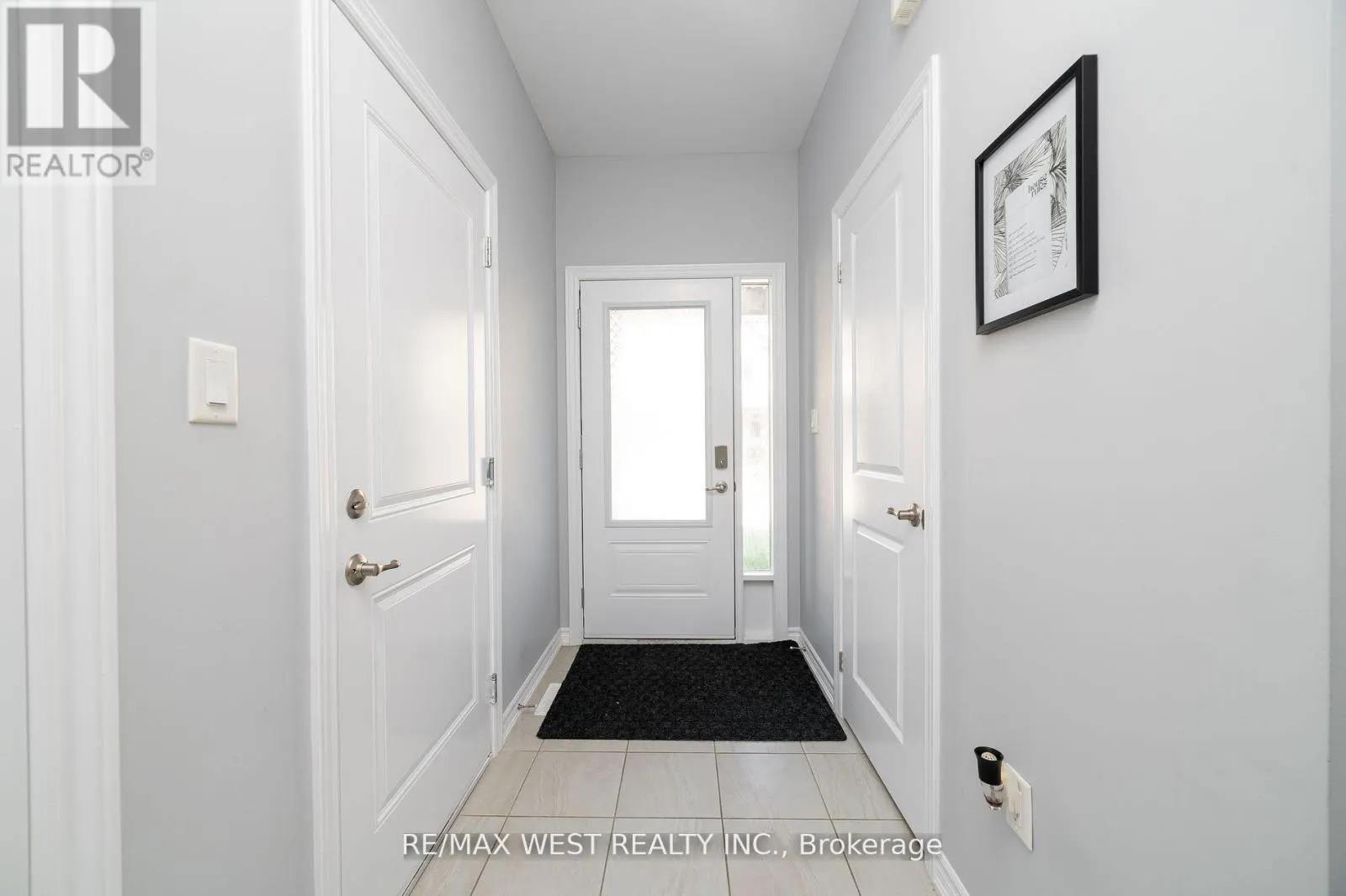 44 - 324 EQUESTRIAN WAY