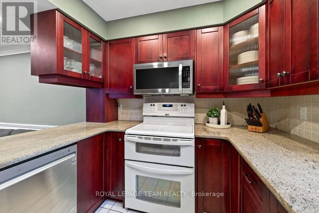 249 HINCHEY AVENUE