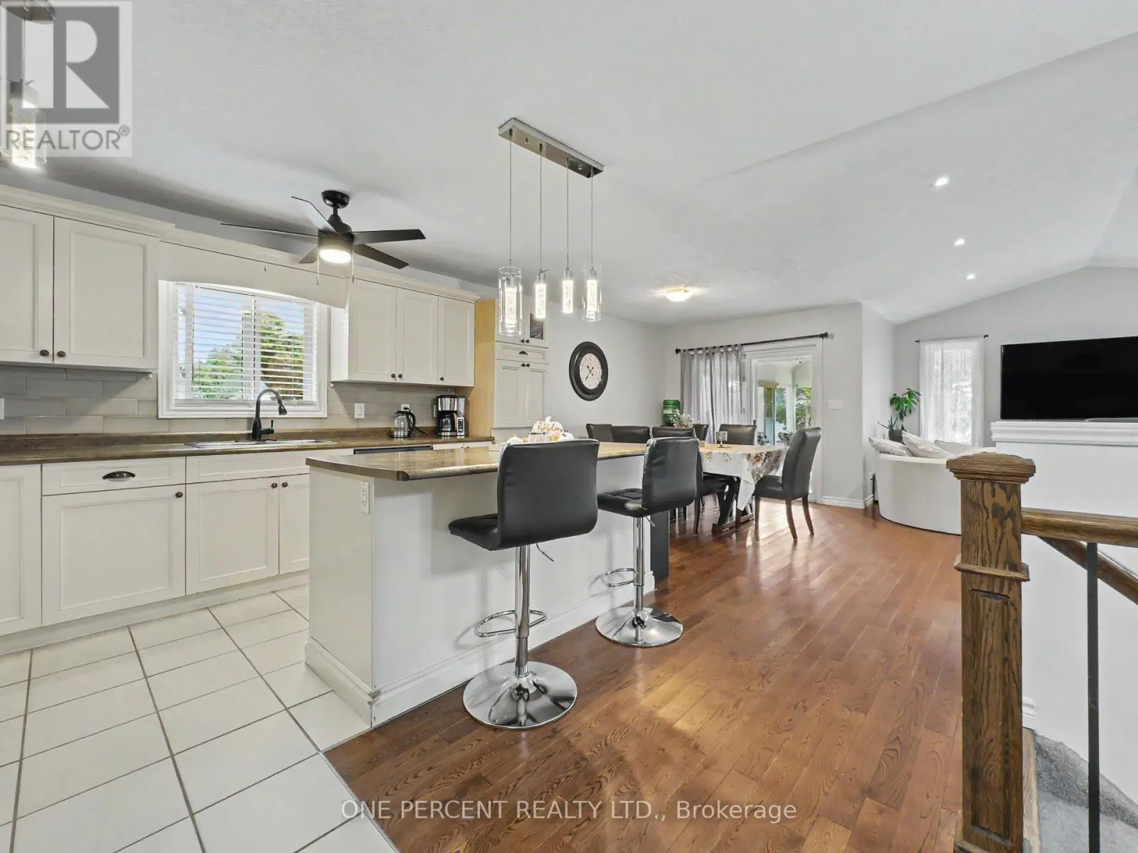 36 NAUTICAL LANE