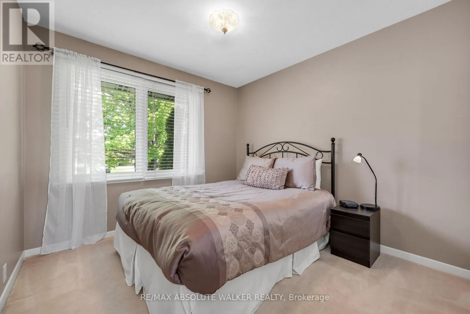 5 WEST HERRINGTON COURT