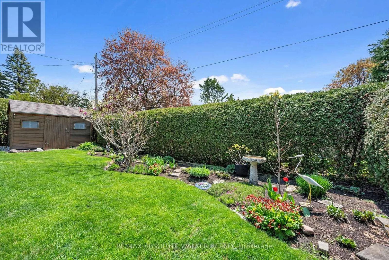 5 WEST HERRINGTON COURT