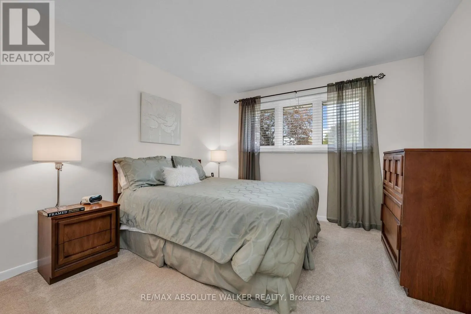 5 WEST HERRINGTON COURT