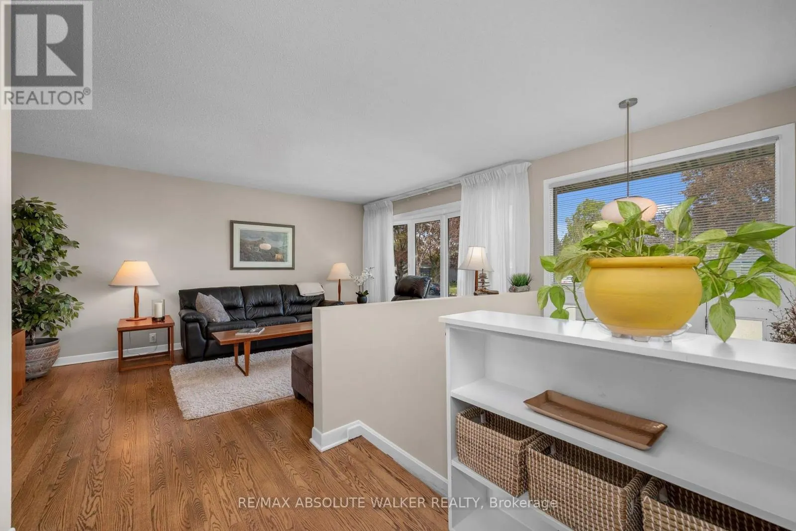 5 WEST HERRINGTON COURT
