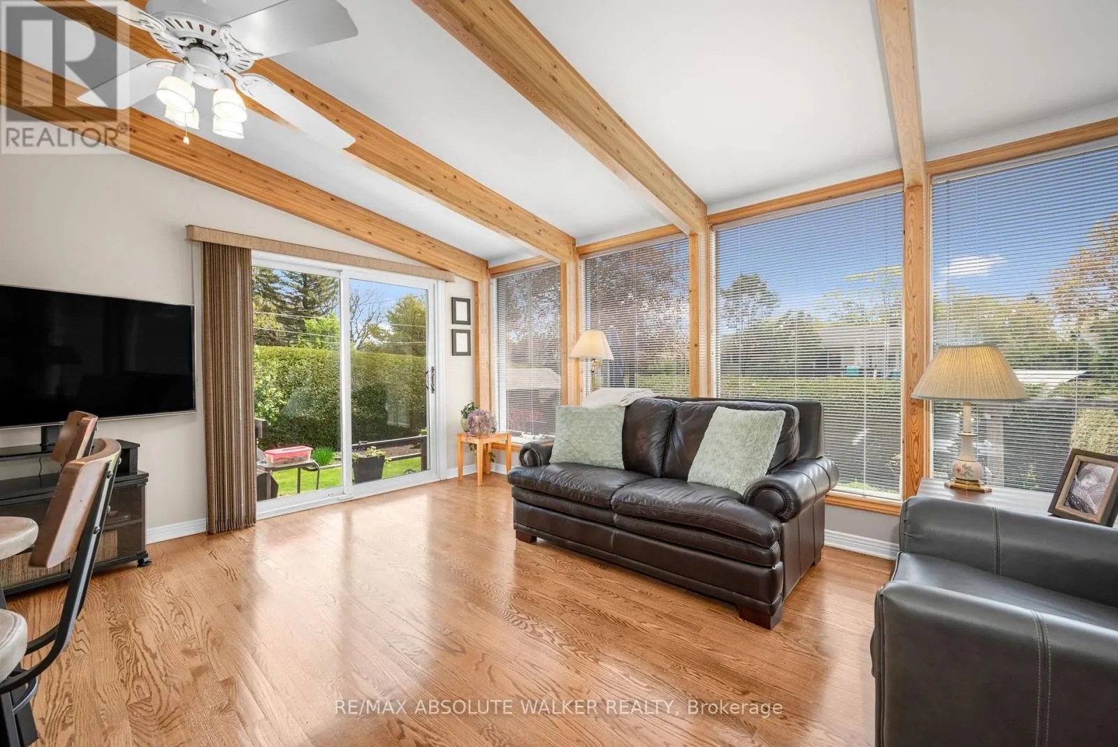5 WEST HERRINGTON COURT