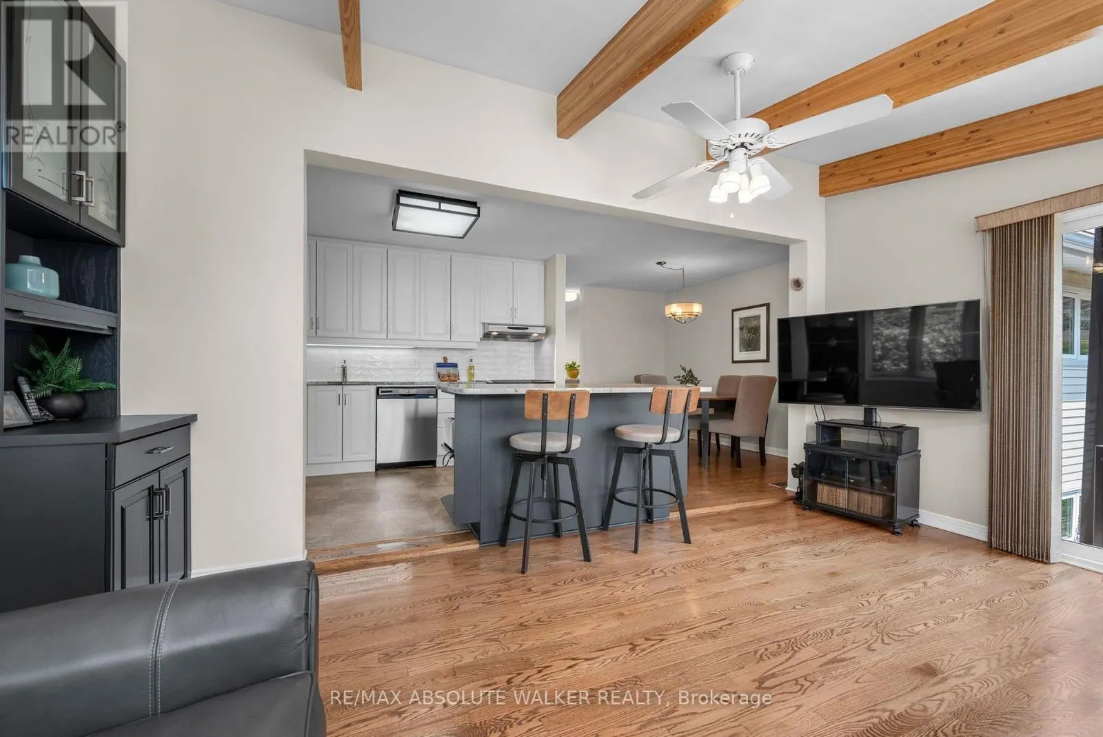 5 WEST HERRINGTON COURT