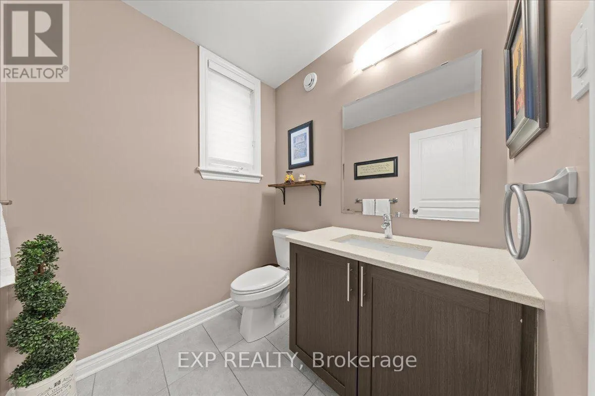 328 SERENADE CRESCENT
