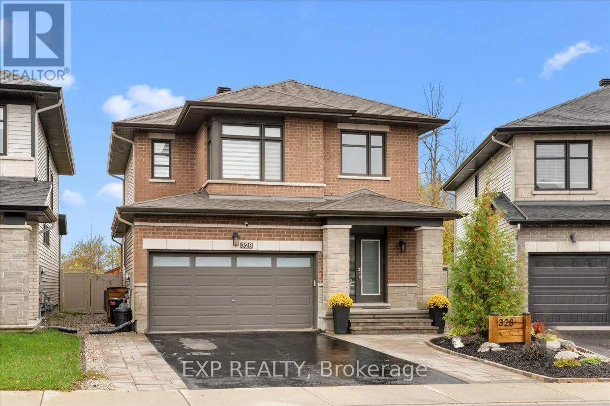 328 SERENADE CRESCENT