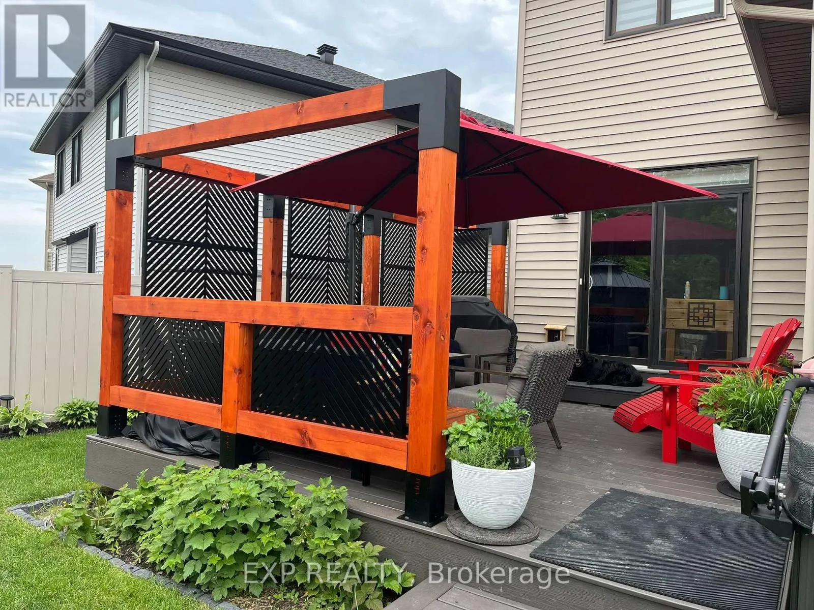 328 SERENADE CRESCENT