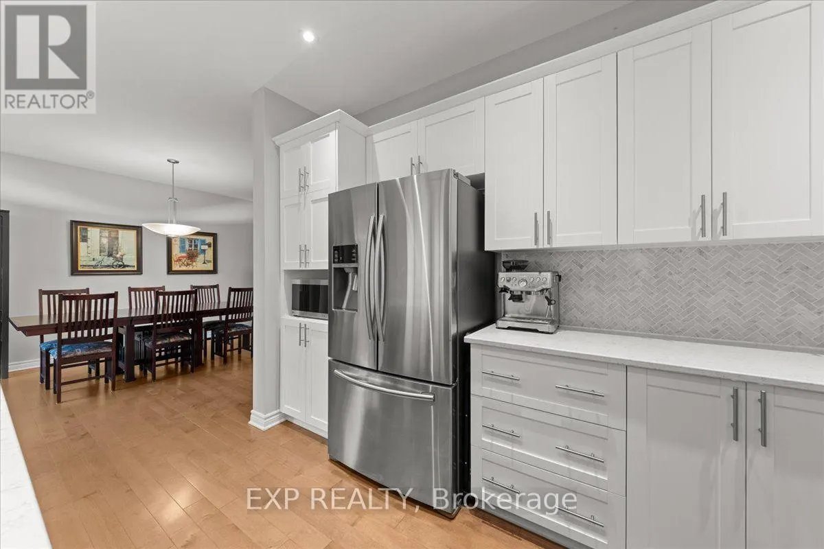 328 SERENADE CRESCENT
