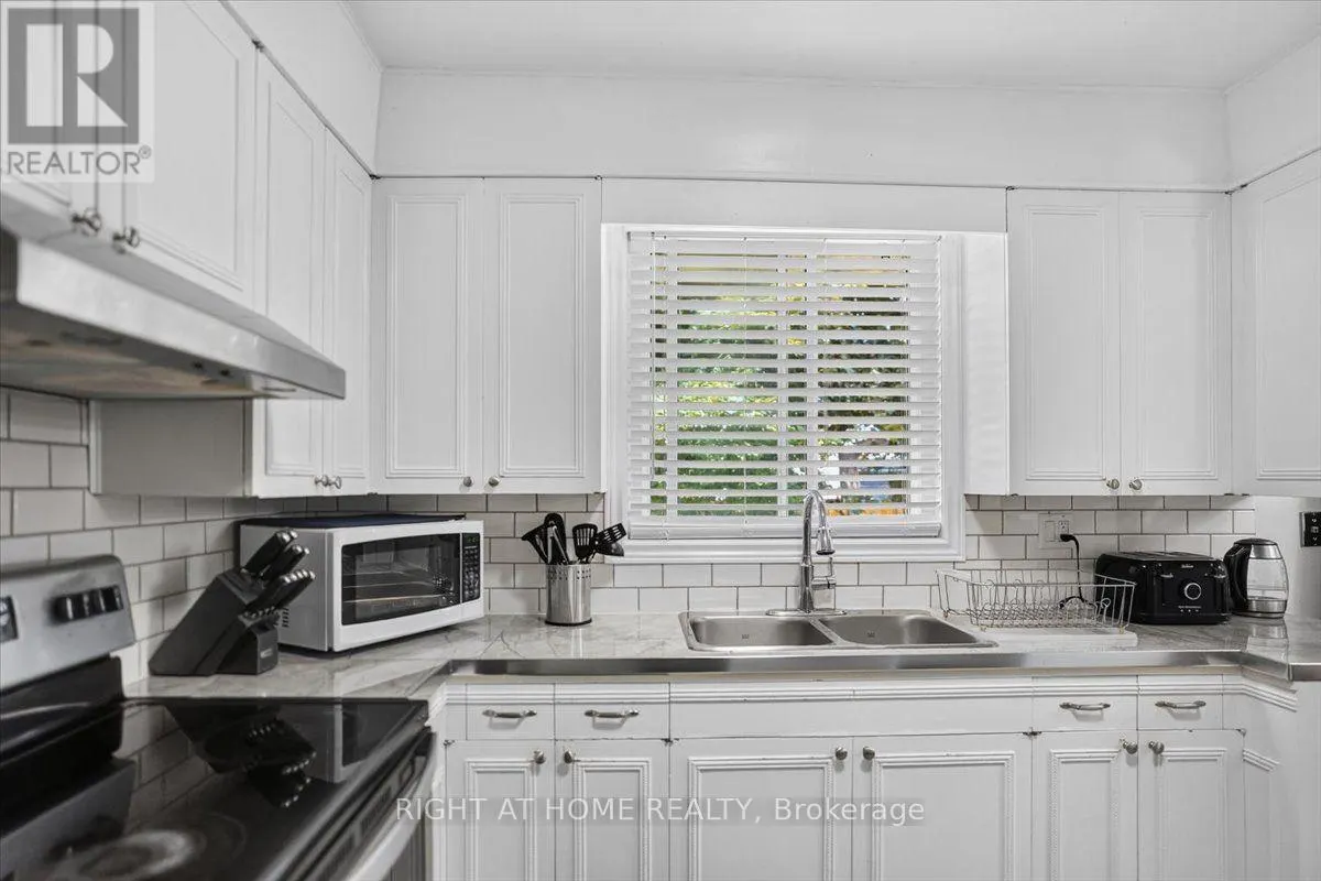 43 MONARCH PARK DRIVE