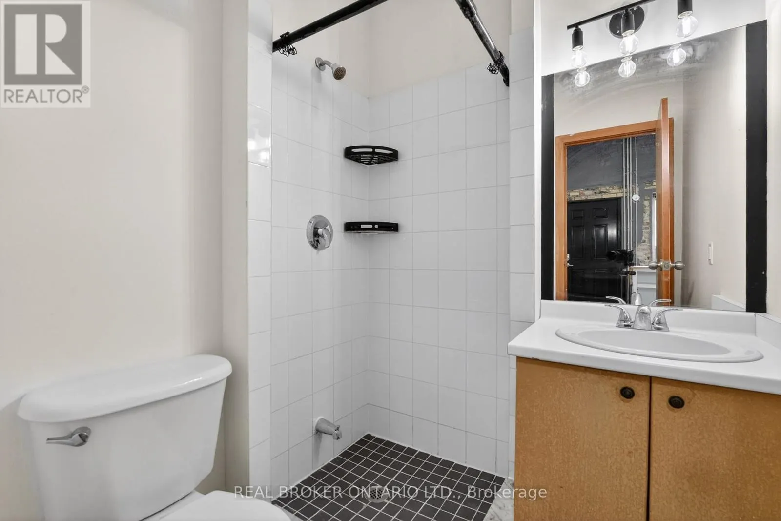 9 - 12 BRIDGEPORT ROAD E