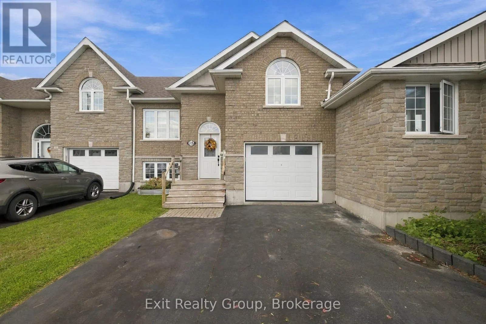 15 EVERGREEN COURT