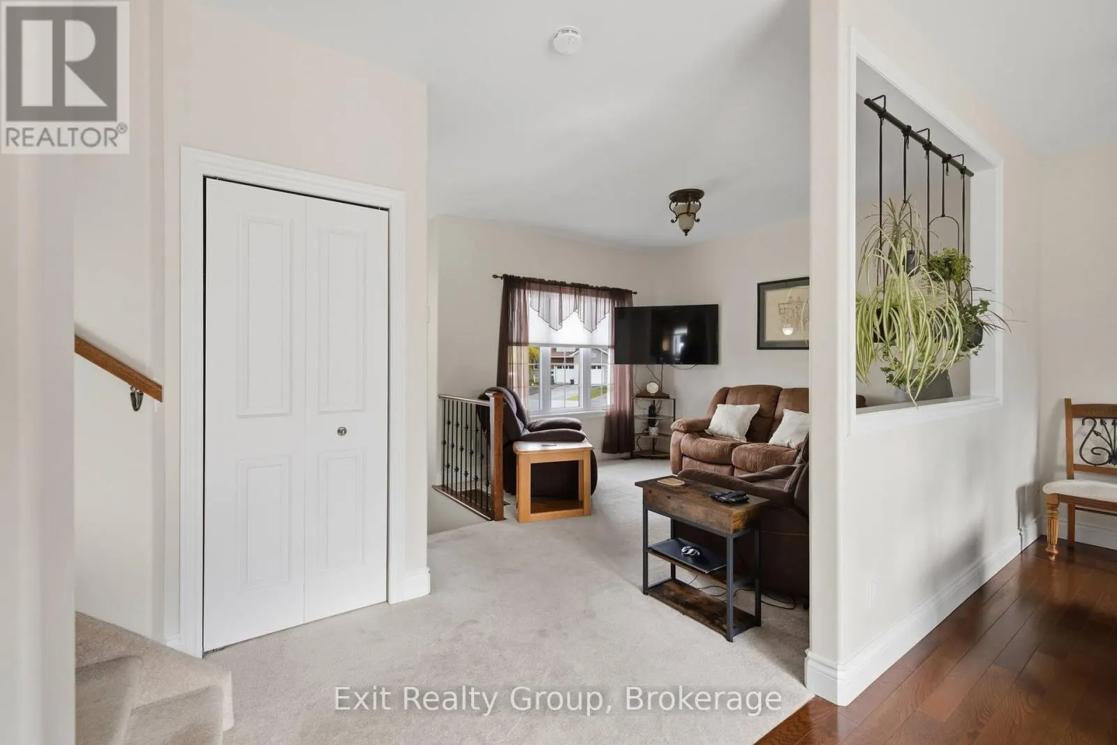 15 EVERGREEN COURT