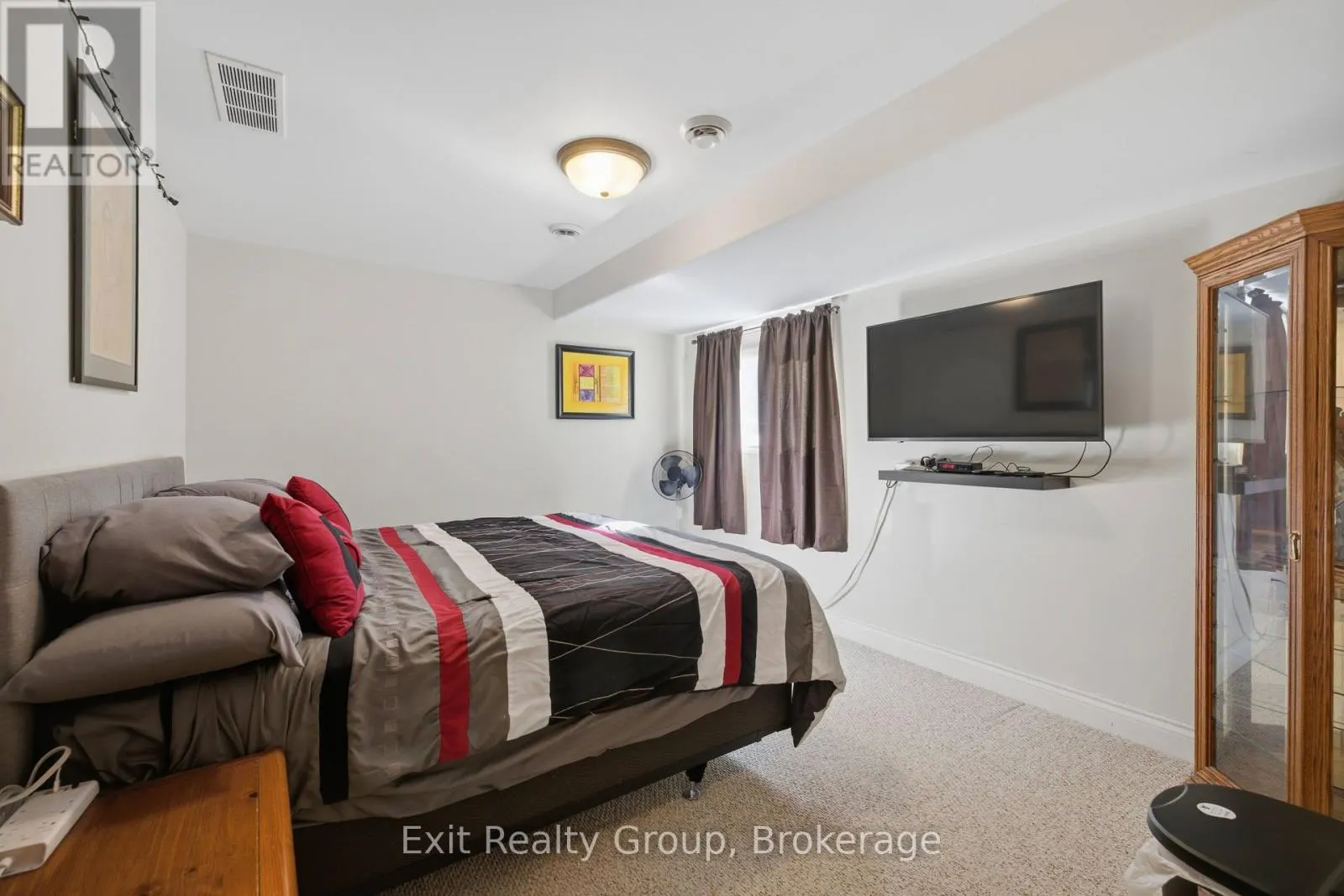 15 EVERGREEN COURT