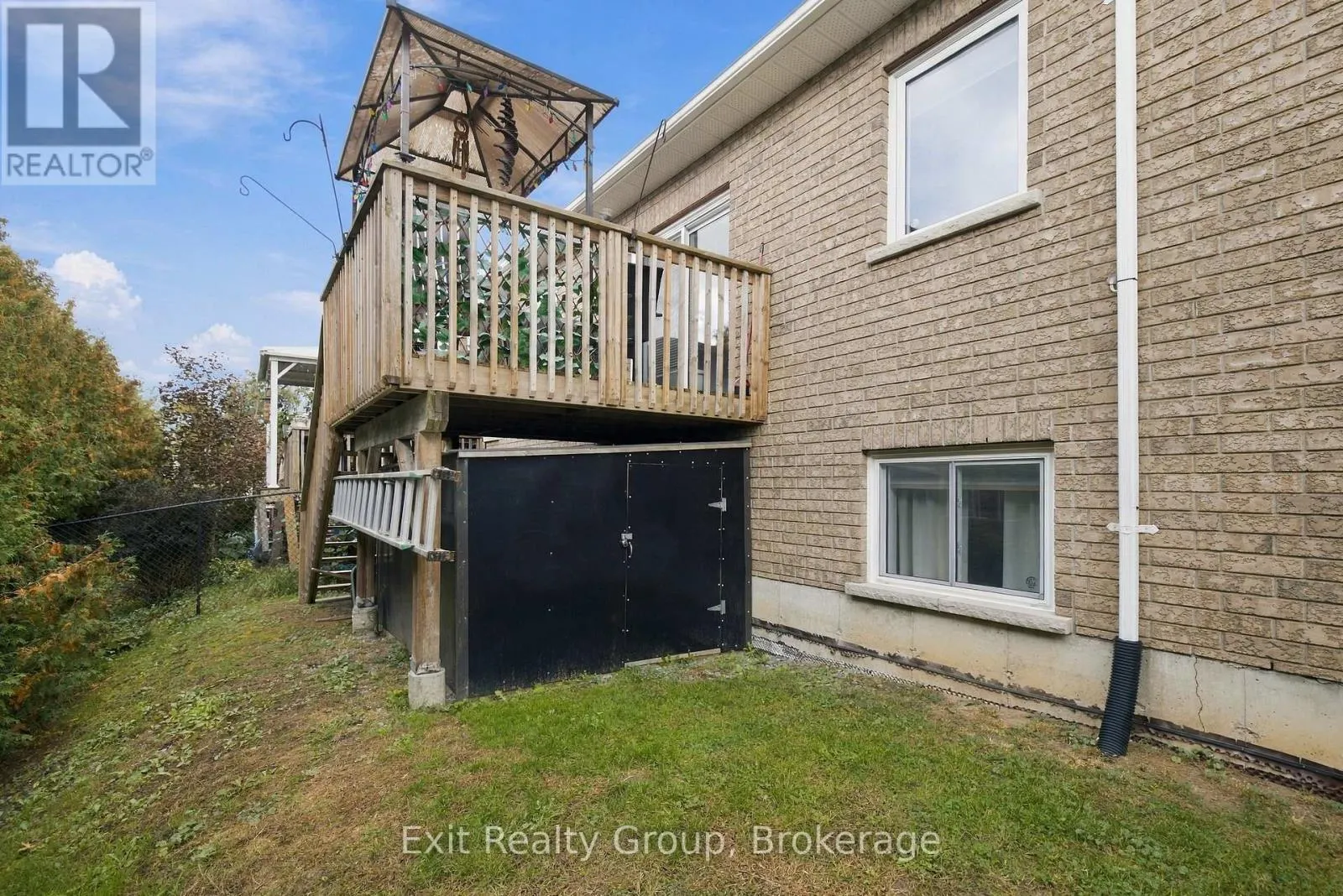 15 EVERGREEN COURT