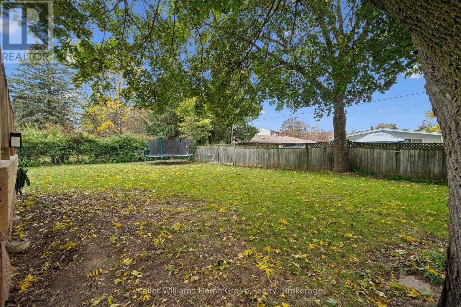 51 LONSDALE DRIVE