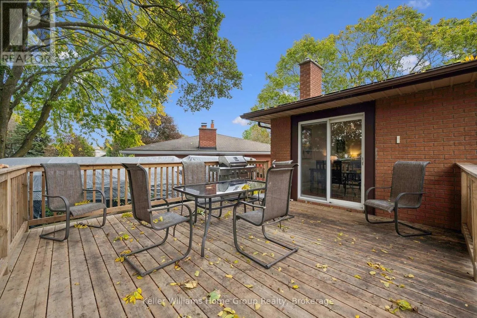 51 LONSDALE DRIVE