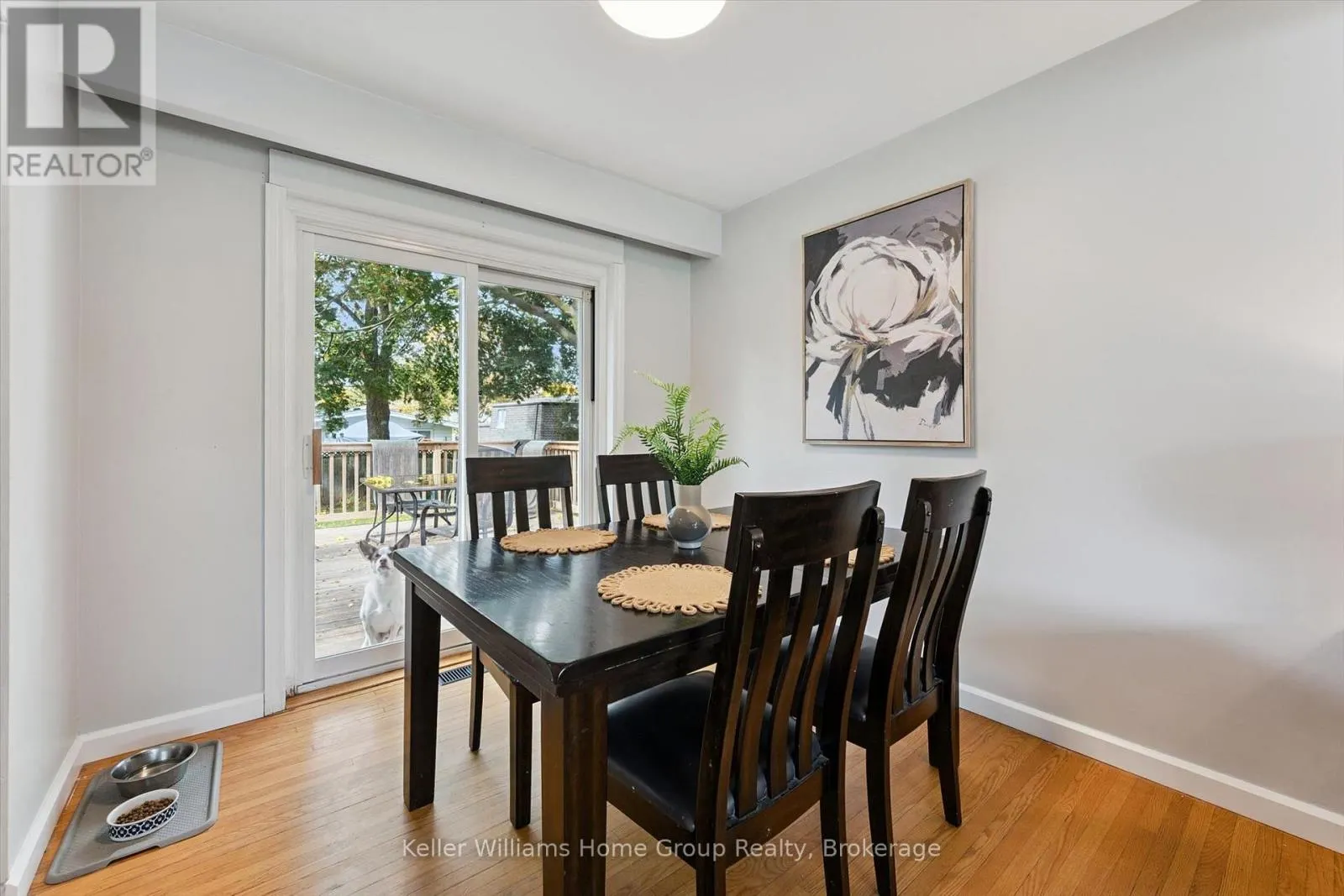 51 LONSDALE DRIVE