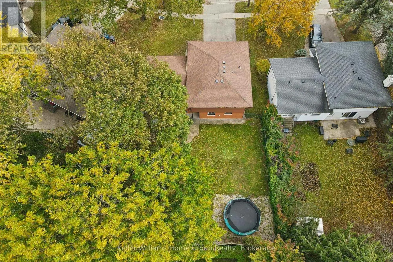 51 LONSDALE DRIVE