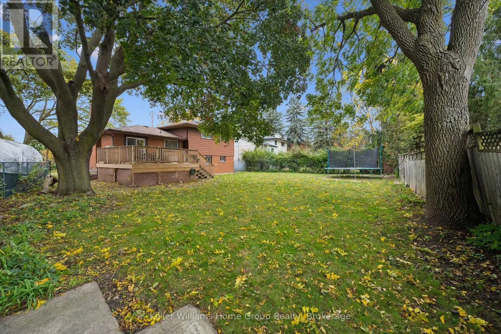 51 LONSDALE DRIVE