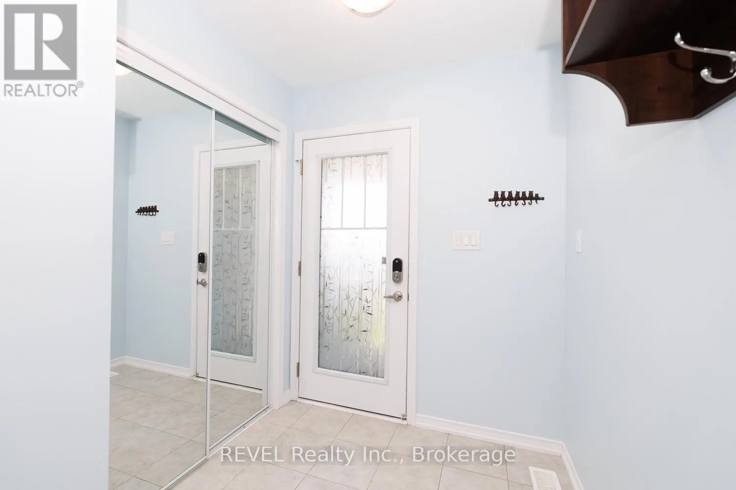 166 ESTHER CRESCENT