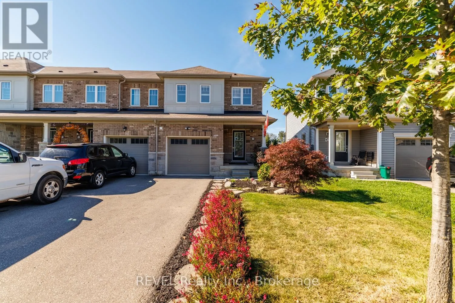 166 ESTHER CRESCENT