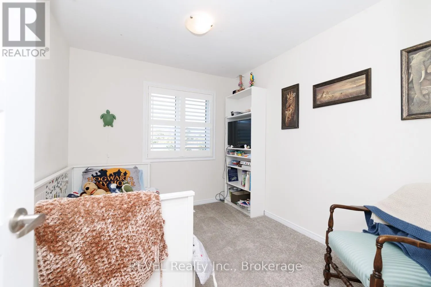 166 ESTHER CRESCENT