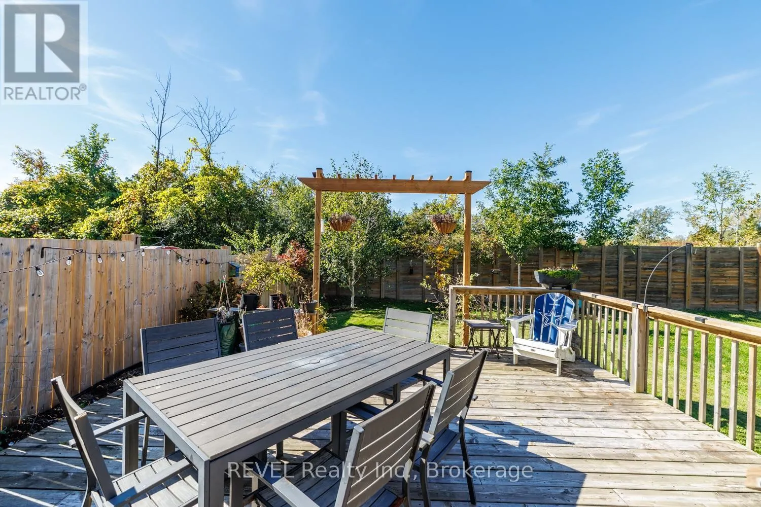 166 ESTHER CRESCENT