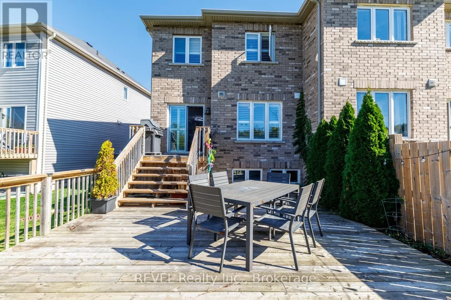 166 ESTHER CRESCENT