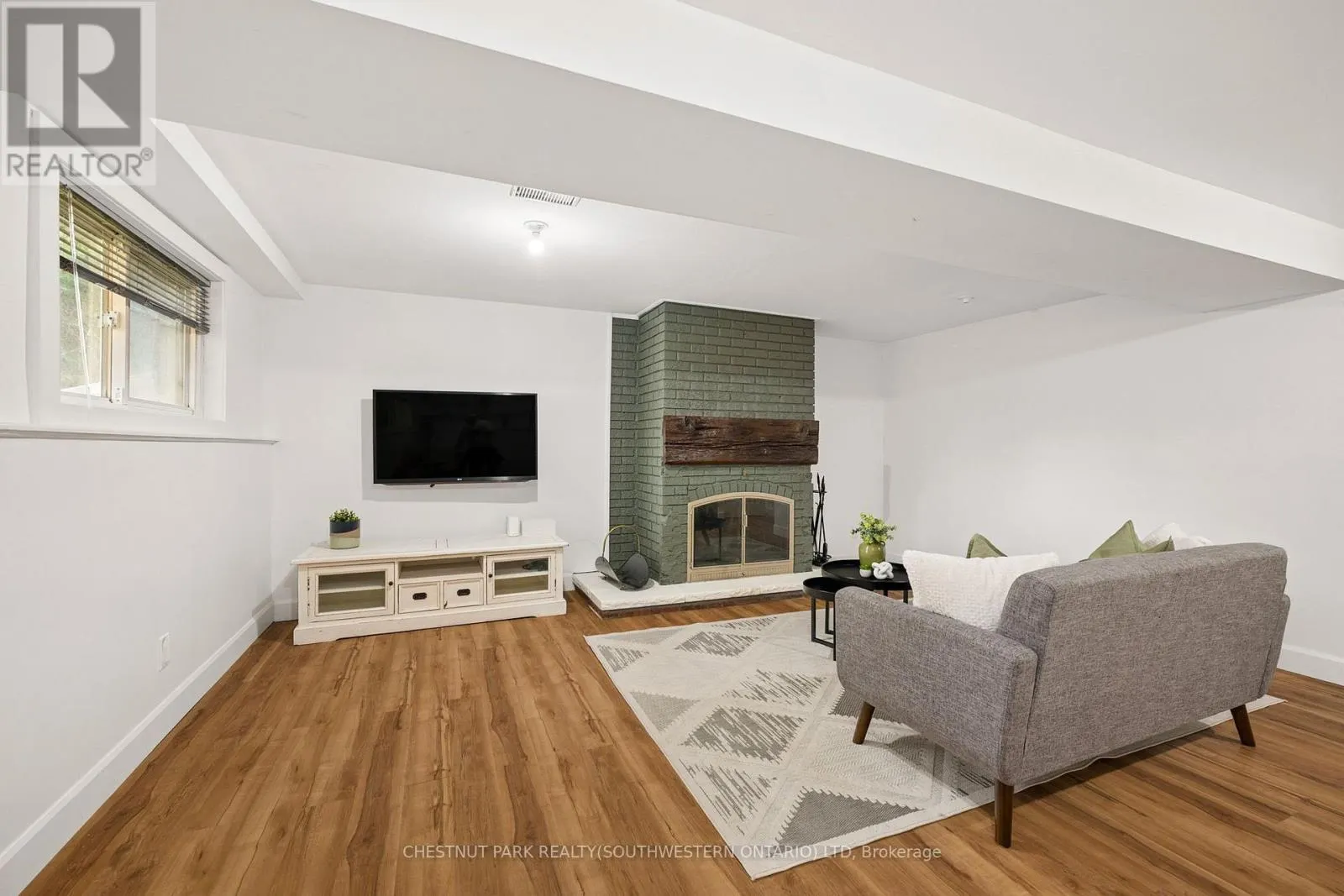 361 LEE CIRCLE