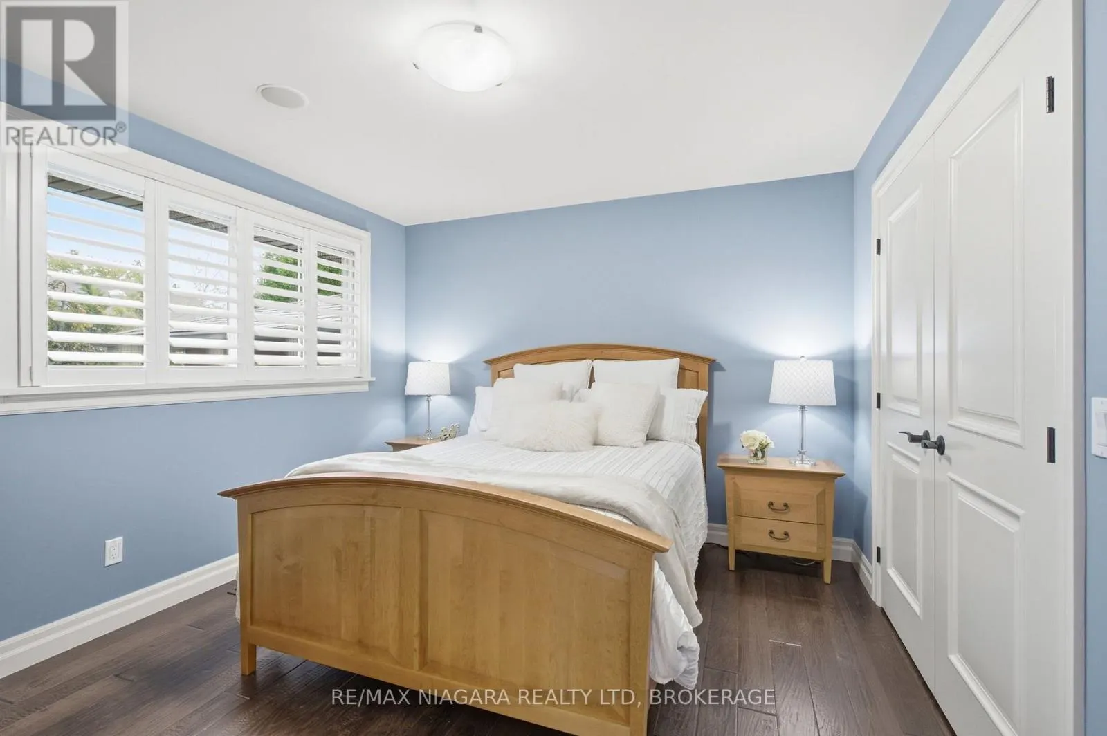 13 ROYAL HENLEY BOULEVARD