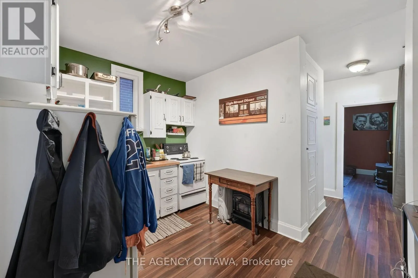 64 BAYSWATER AVENUE