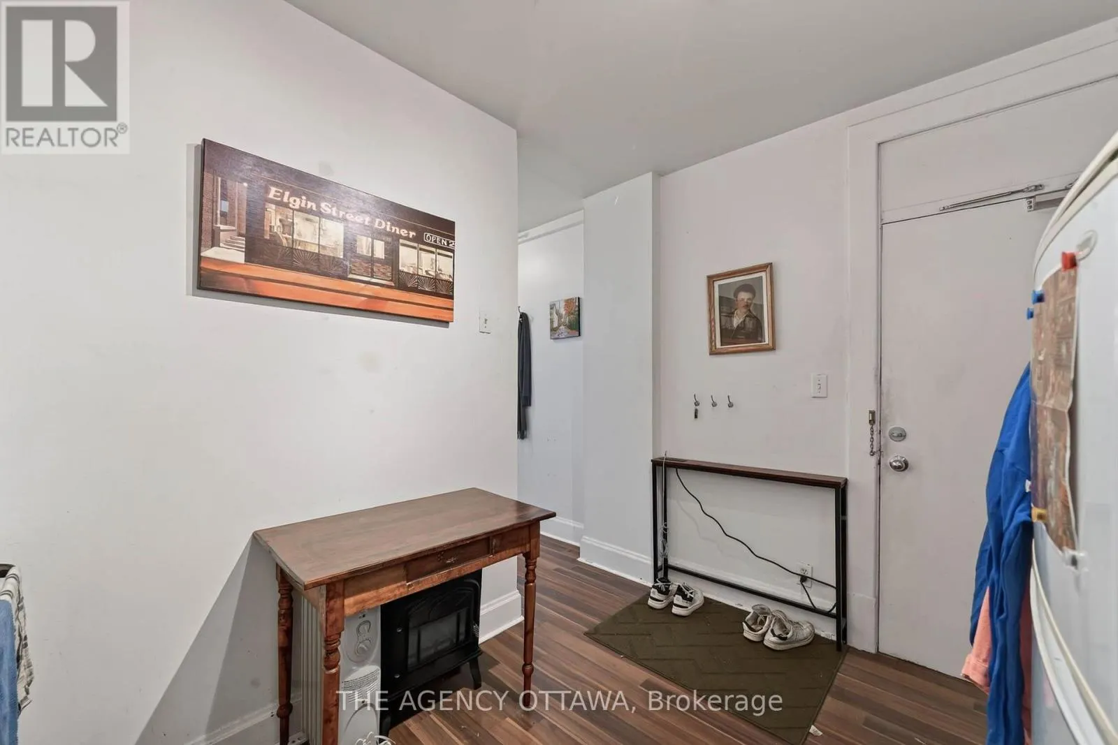 64 BAYSWATER AVENUE
