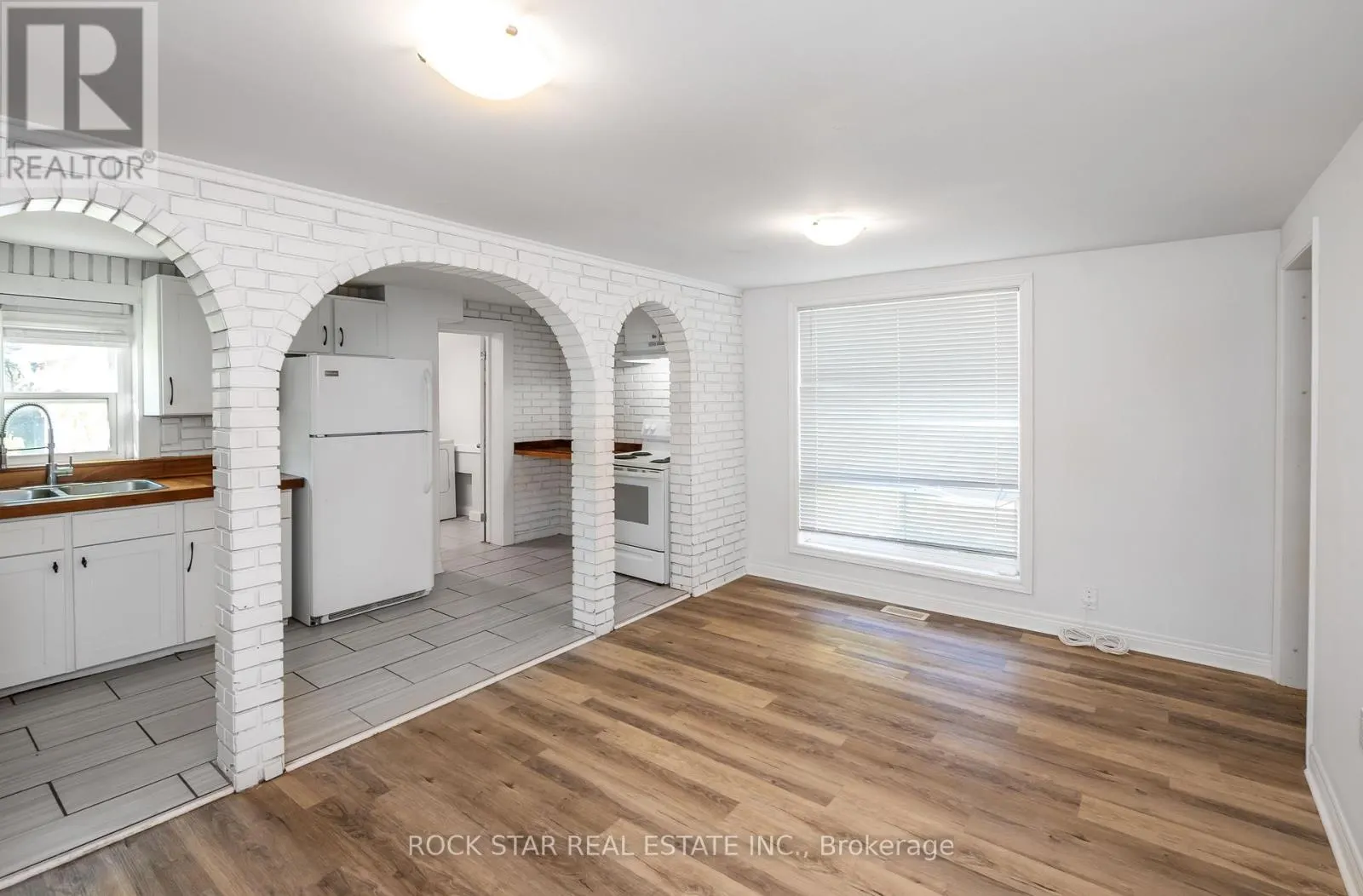 292 FARES STREET