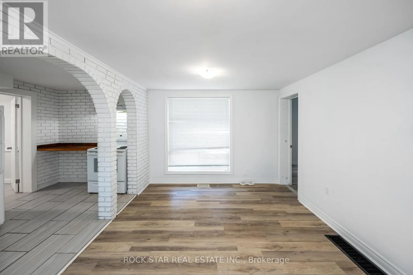 292 FARES STREET