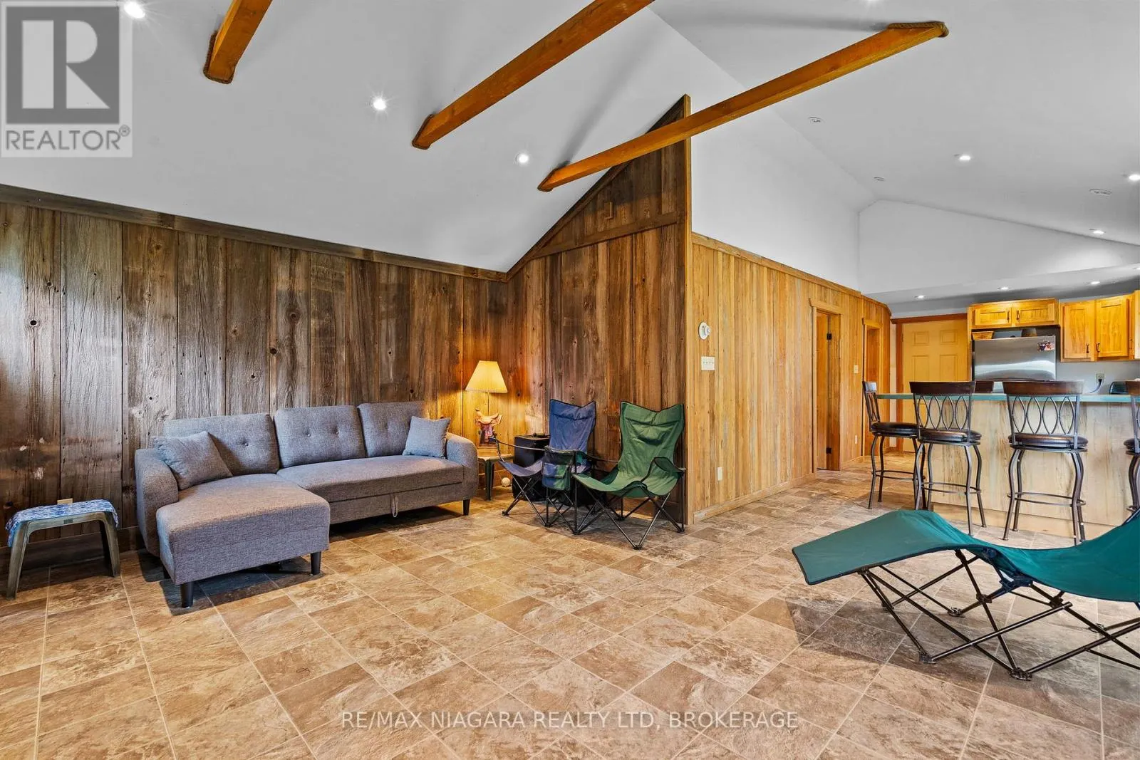 12213 LAKESHORE ROAD