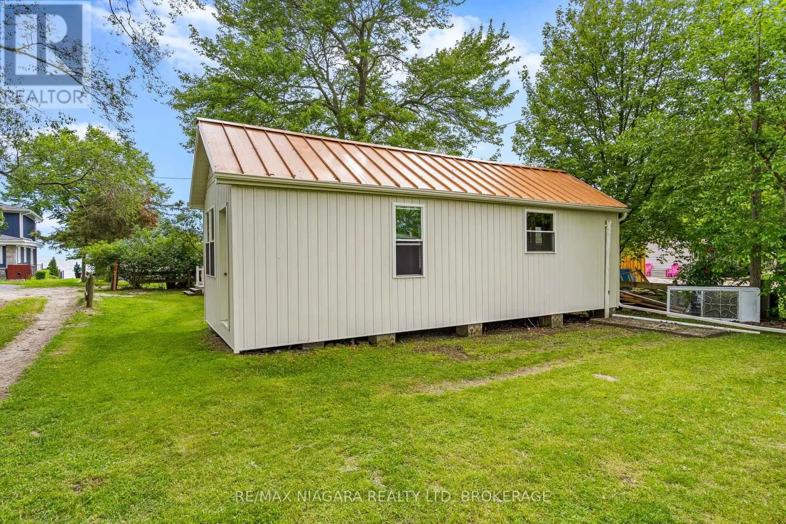 12213 LAKESHORE ROAD