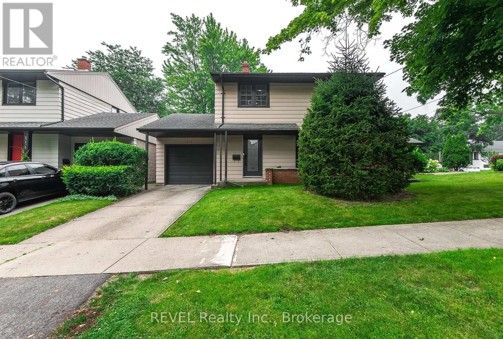 113 ST. PAUL CRESCENT