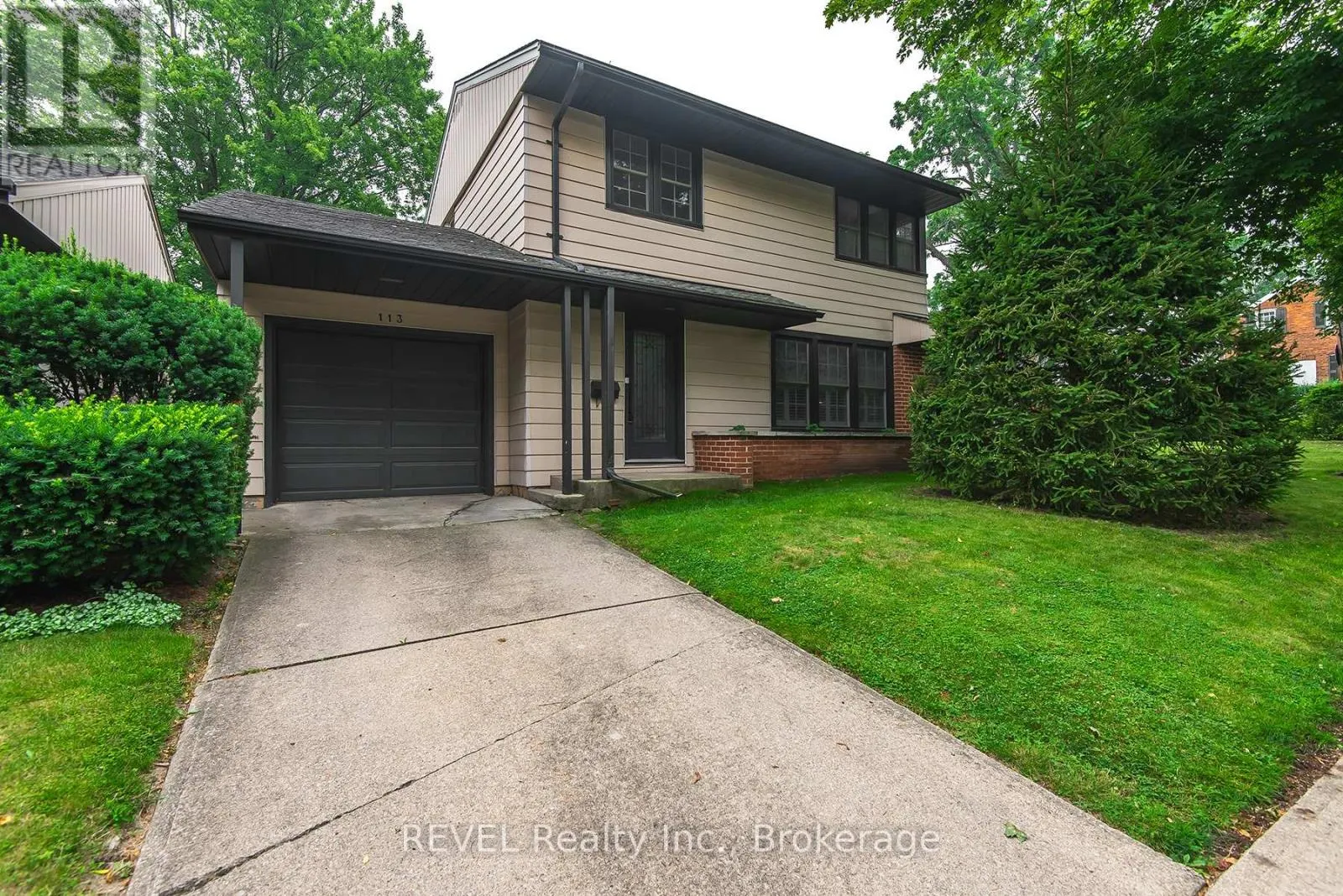 113 ST. PAUL CRESCENT