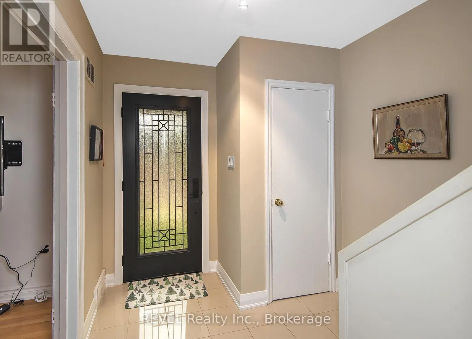 113 ST. PAUL CRESCENT