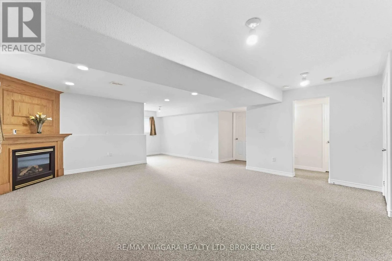 8253 COSTABILE DRIVE