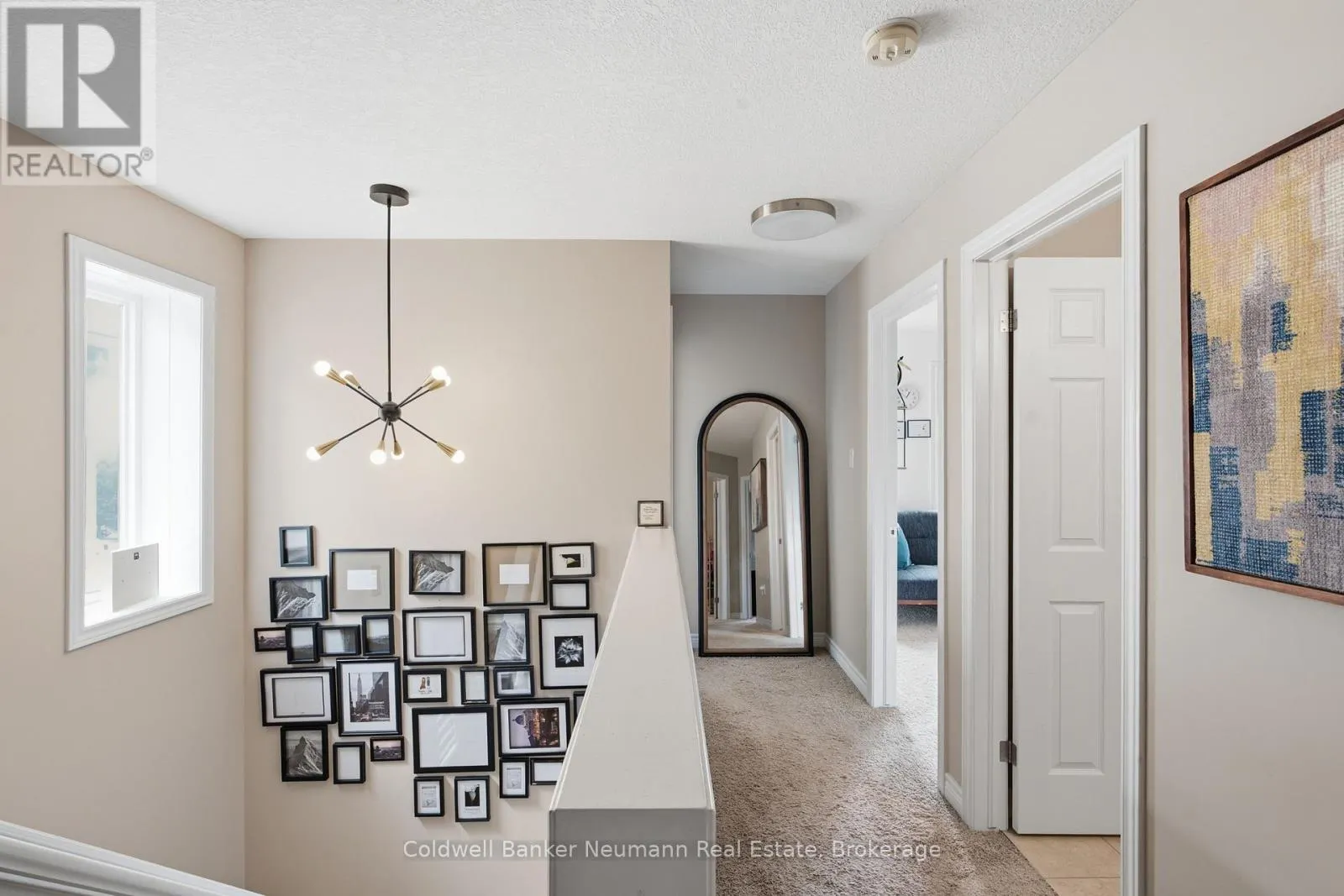 110 OAKES CRESCENT