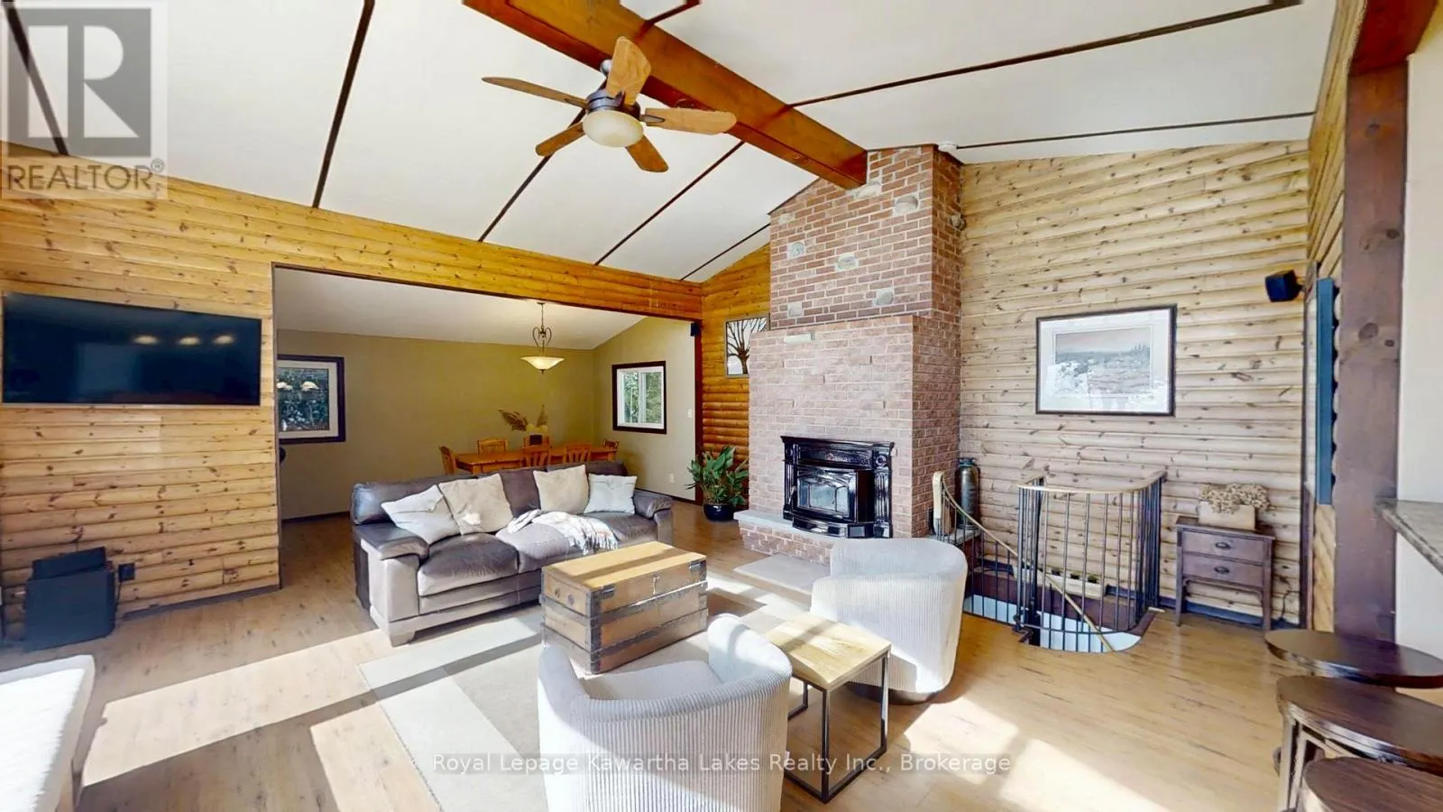 18 LAKEVIEW BOULEVARD