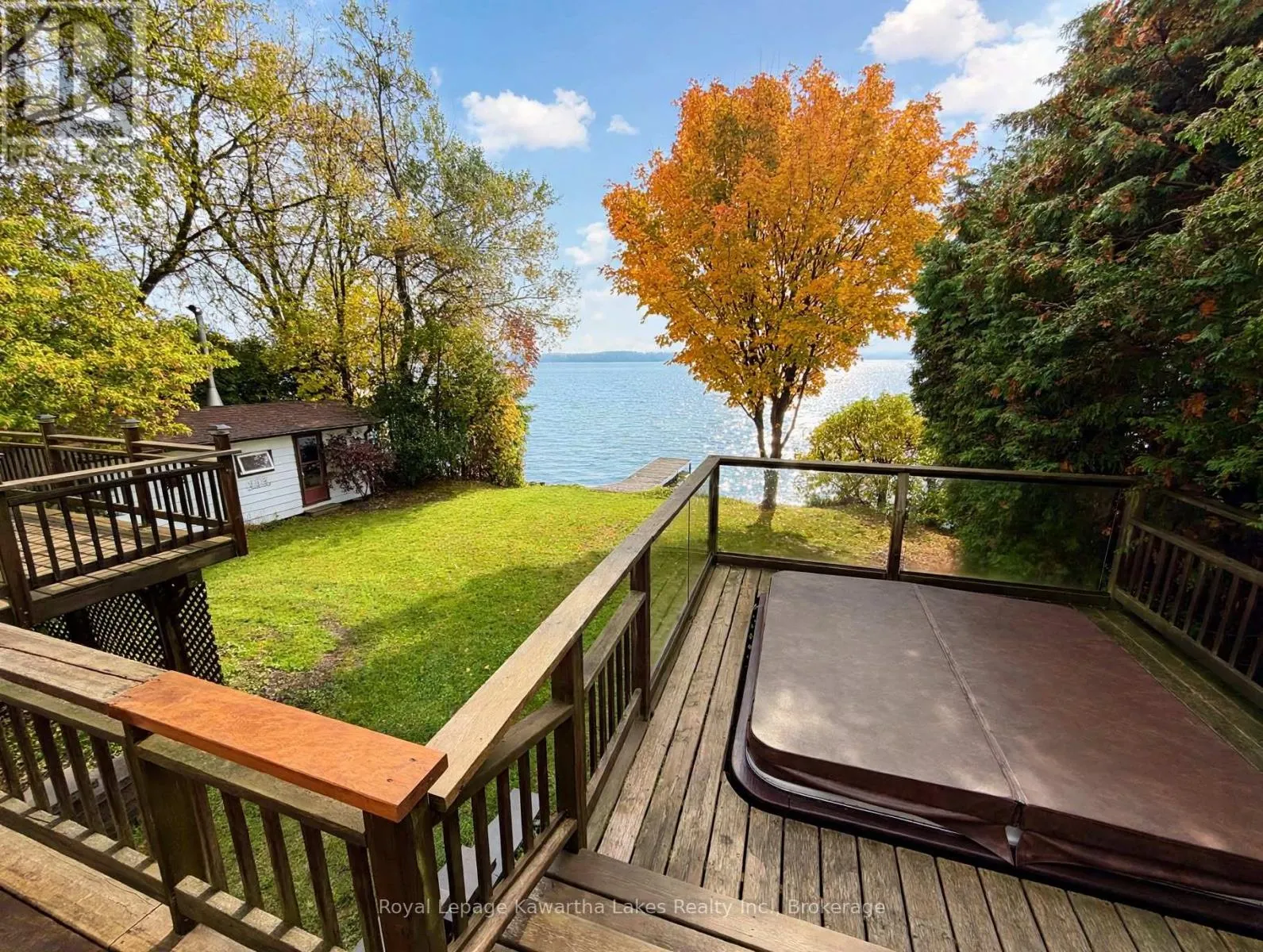 18 LAKEVIEW BOULEVARD