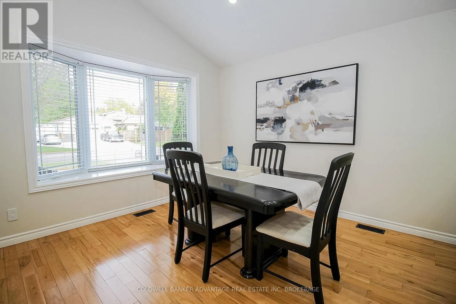 11 FALLINGBROOK DRIVE