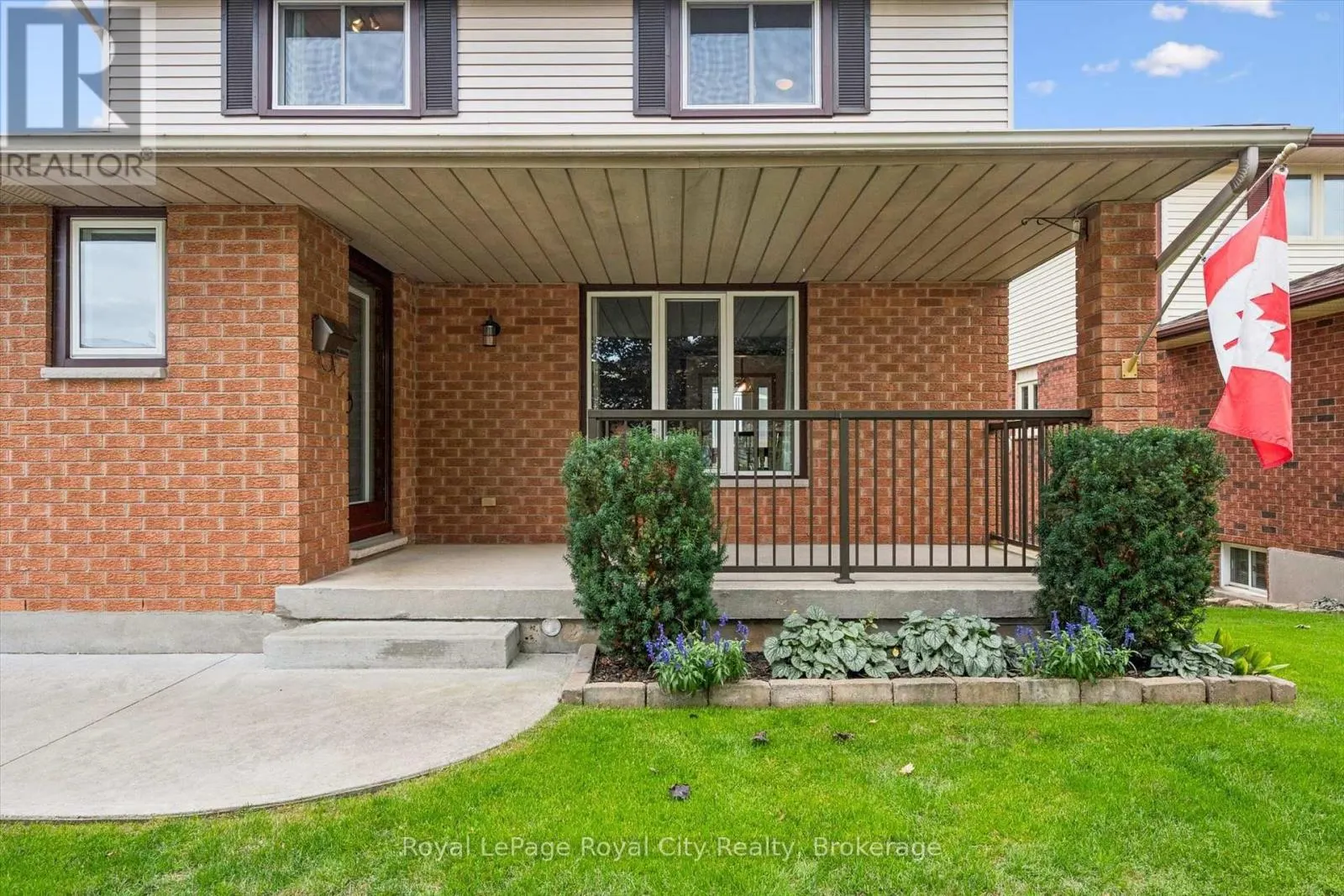 24 GREENWICH DRIVE