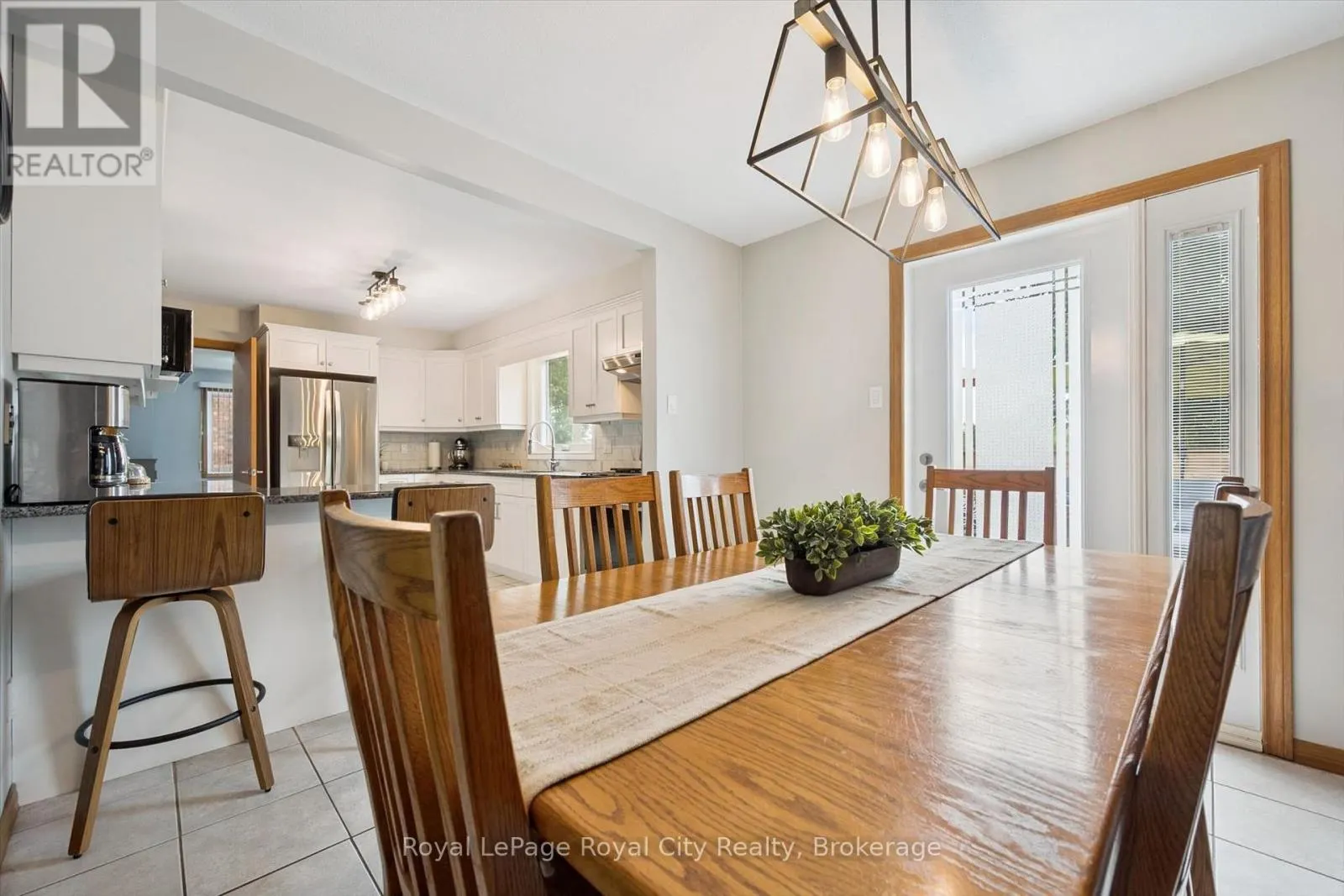 24 GREENWICH DRIVE