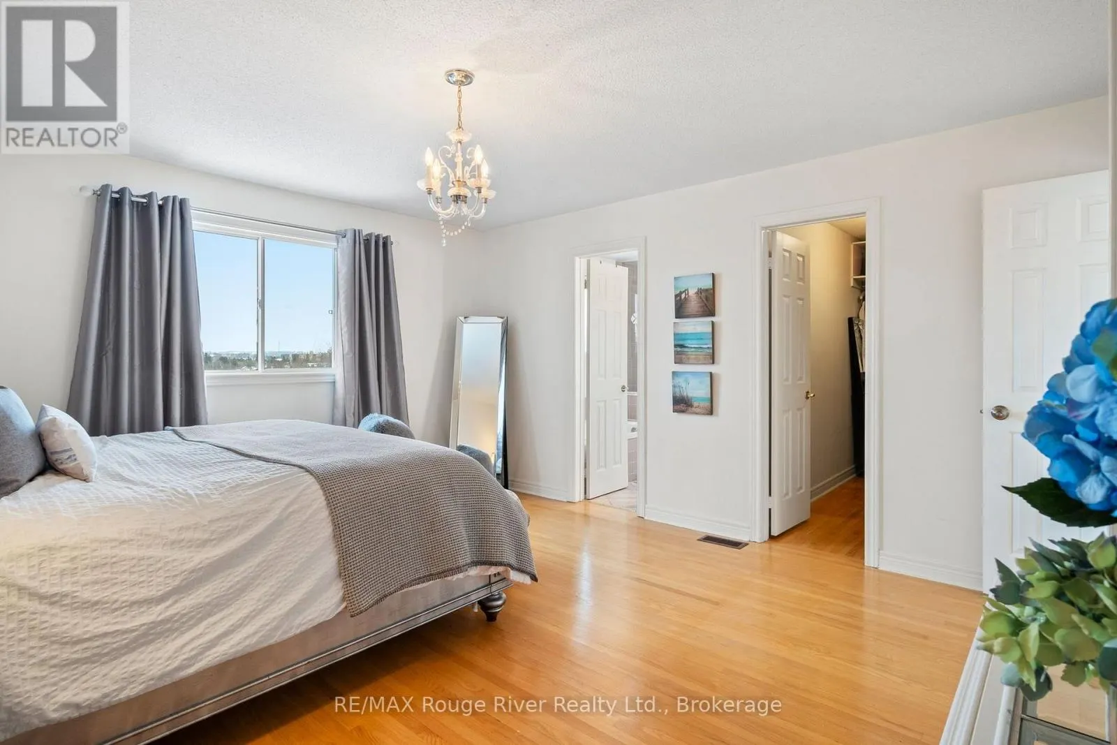3 GIBSON PLACE