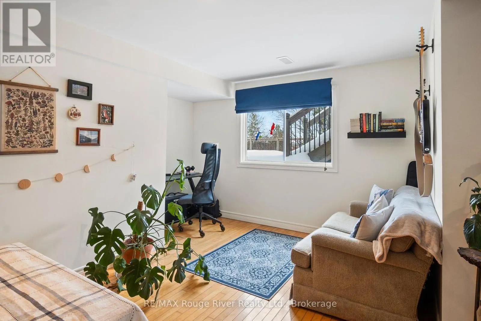 3 GIBSON PLACE